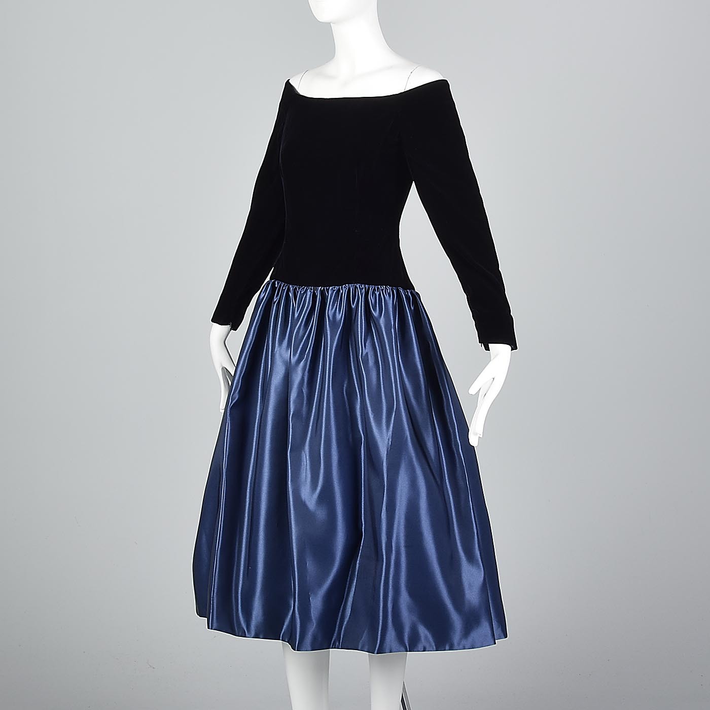 Off Shoulder Scaasi Drop Waist Party Dress in Navy Blue