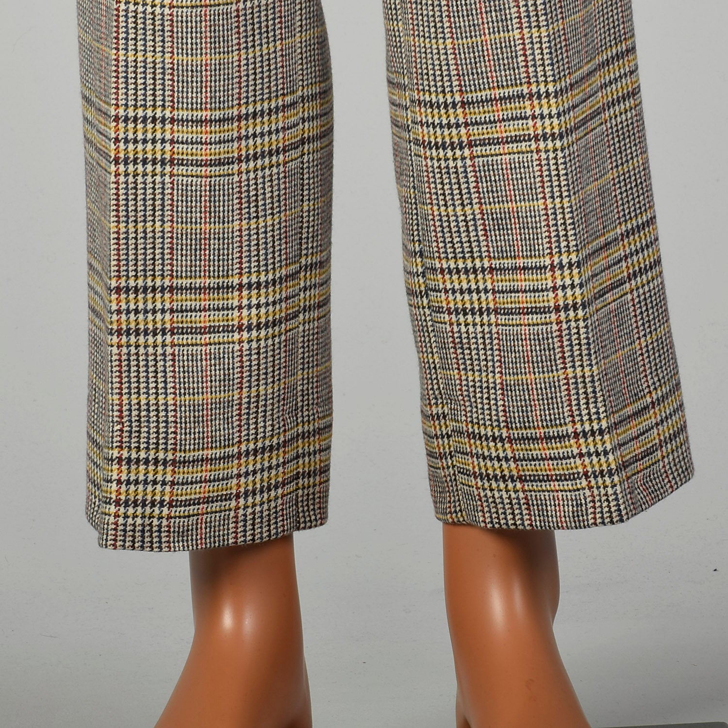 Small 1960s Mens Plaid Wool Pants Flat Front Straight Leg Short