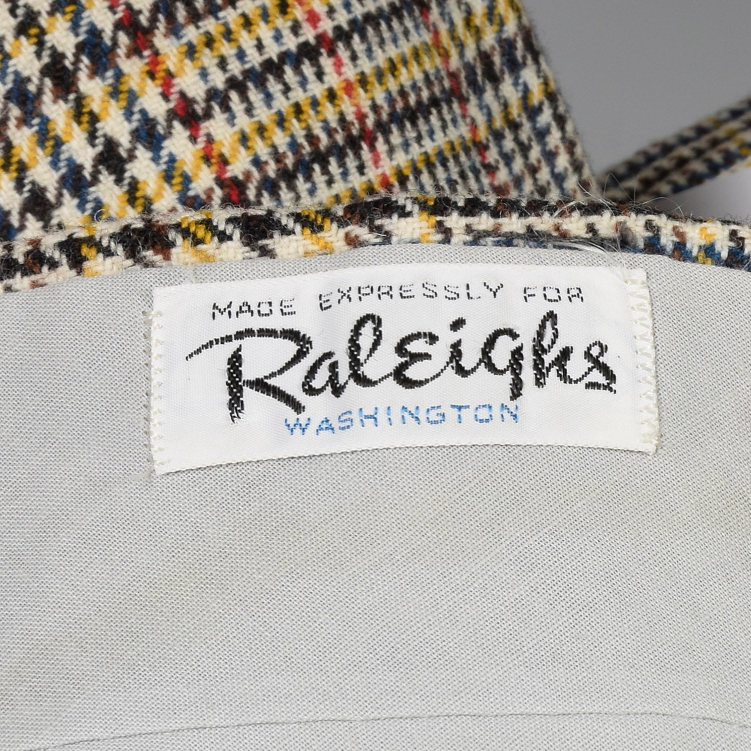 Small 1960s Mens Plaid Wool Pants Flat Front Straight Leg Short