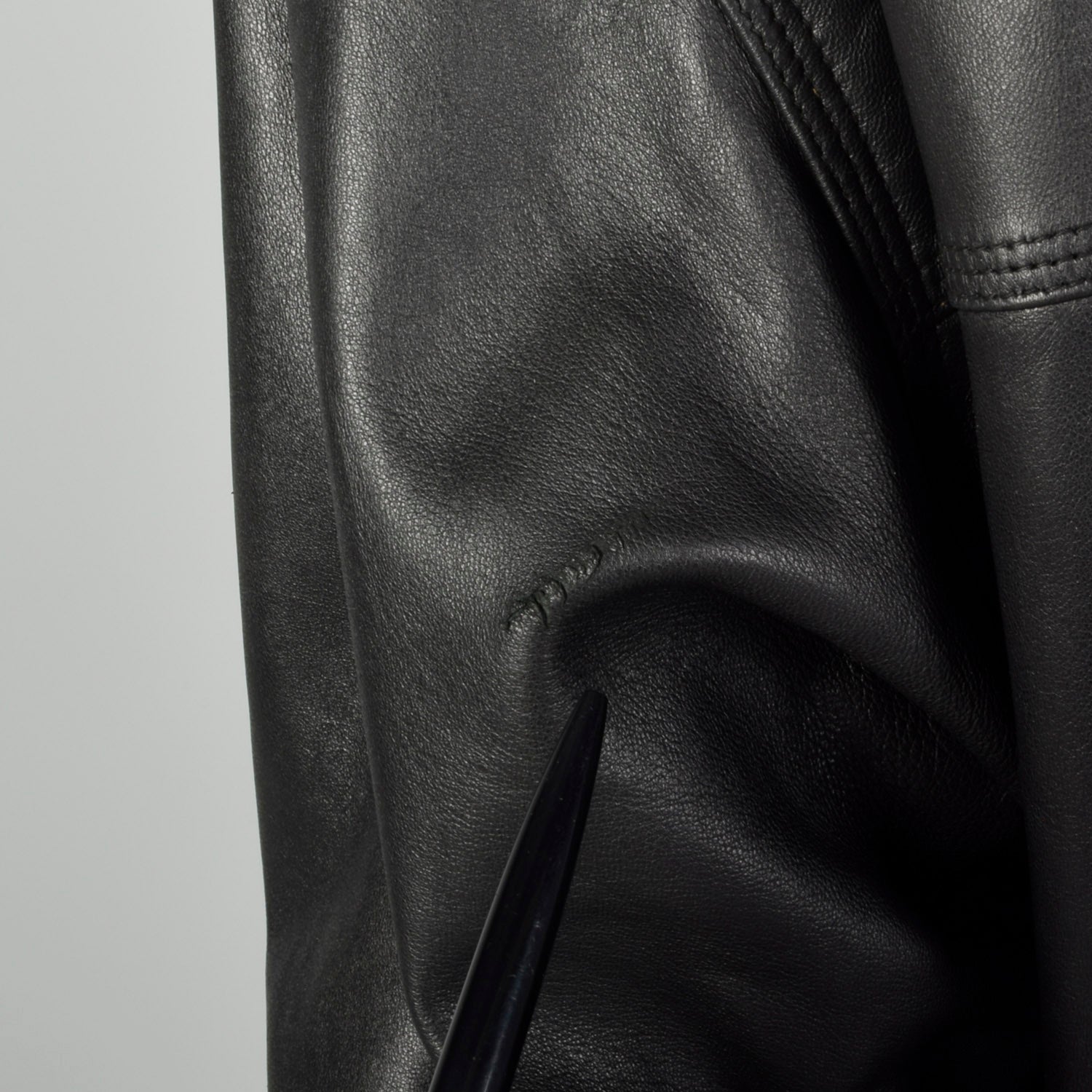 Large-XLPelle Pelle Black Leather Bomber Jacket