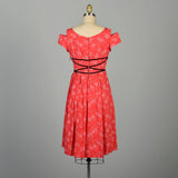 XXS 1950s Novelty Print Dress Faux Corset Laced Waist Red Rose Cotton Short Sleeve
