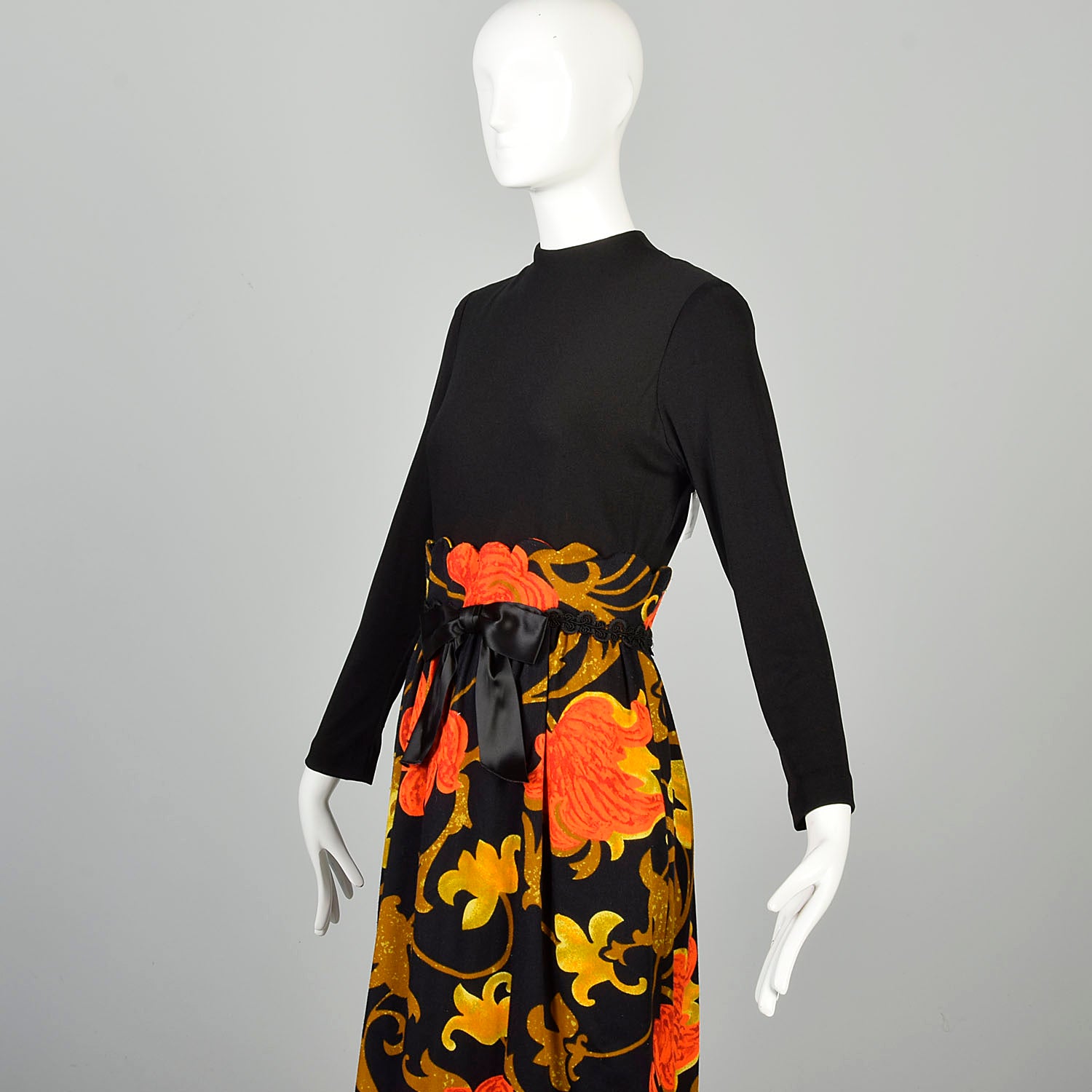 Small 1970s Maxi Dress Bohemian Bark Cloth Psychedelic Autumn