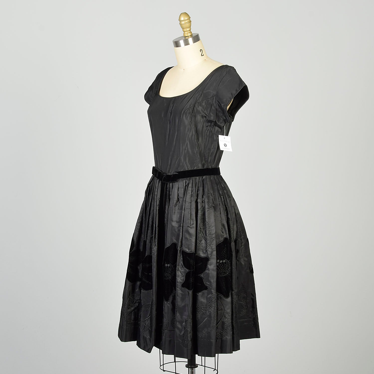 XS 1950s Dress Velvet Flower Hem Black Taffeta