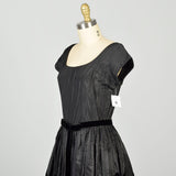 XS 1950s Dress Velvet Flower Hem Black Taffeta