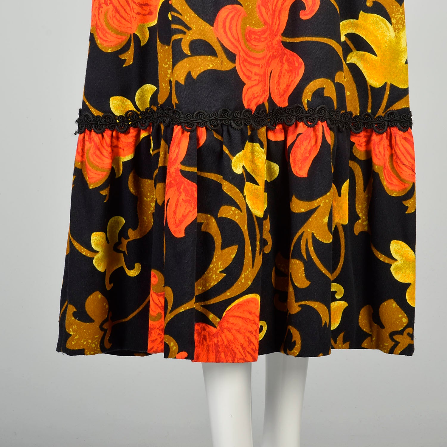 Small 1970s Maxi Dress Bohemian Bark Cloth Psychedelic Autumn