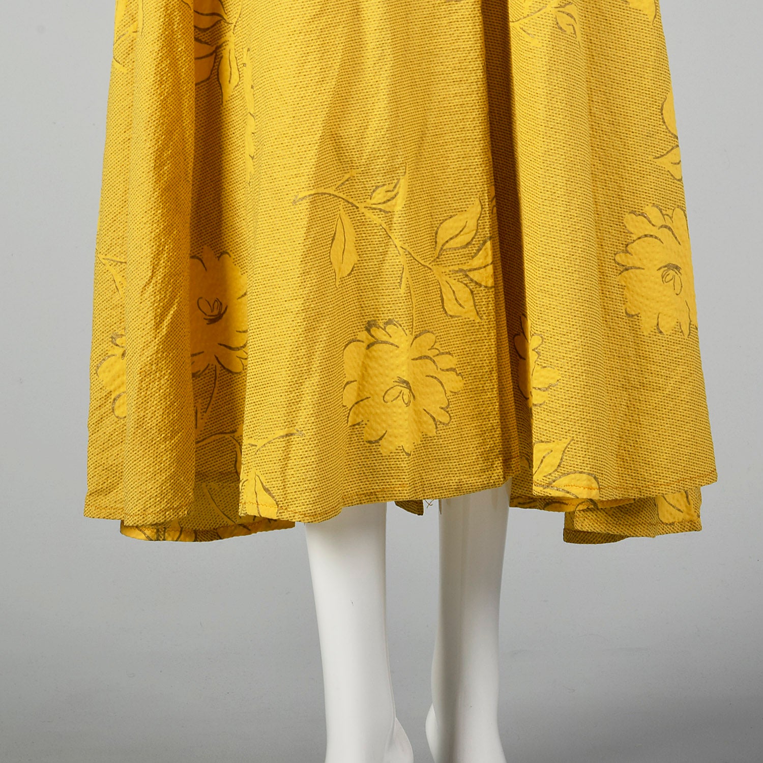 1950s Large Yellow Seersucker Day Dress