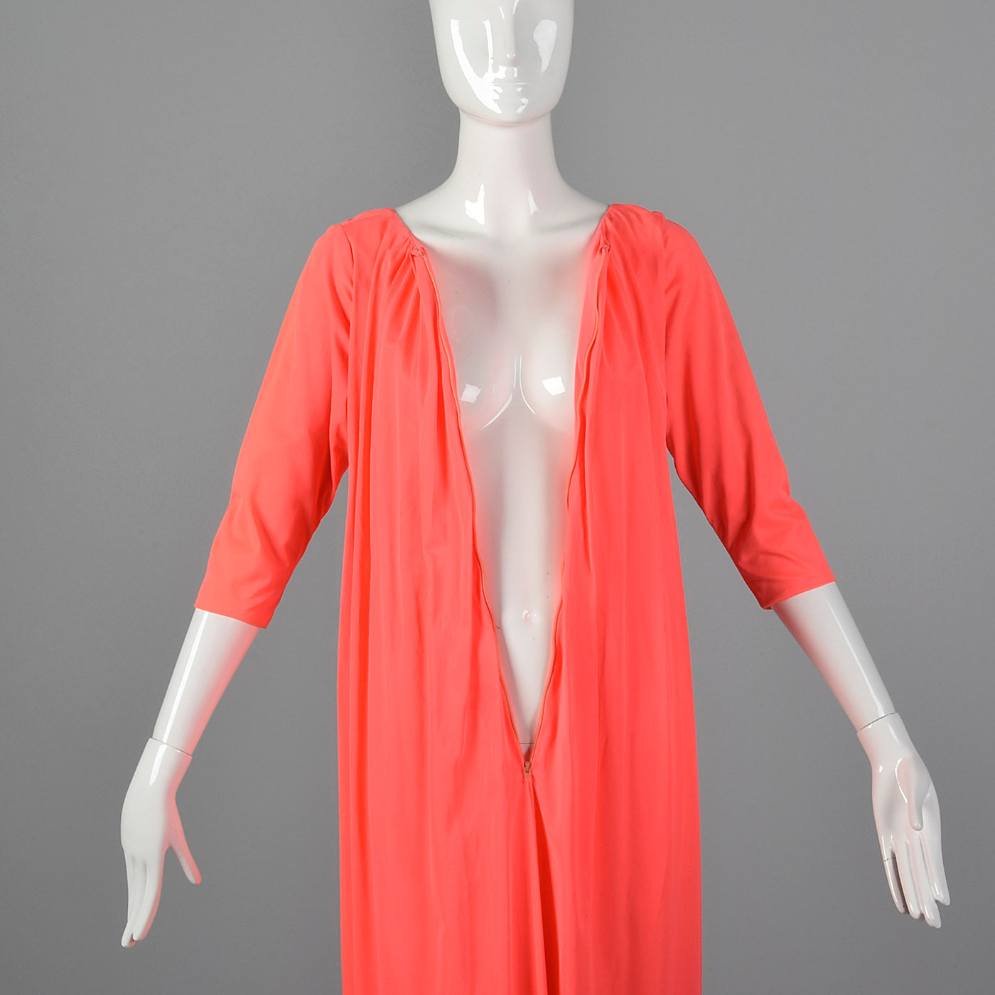 1960s Saks Fifth Avenue Pink Lounge Robe