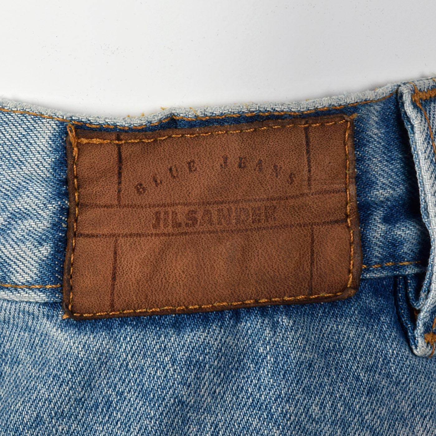 1990s Mom Jeans Medium Wash with Tapered Leg