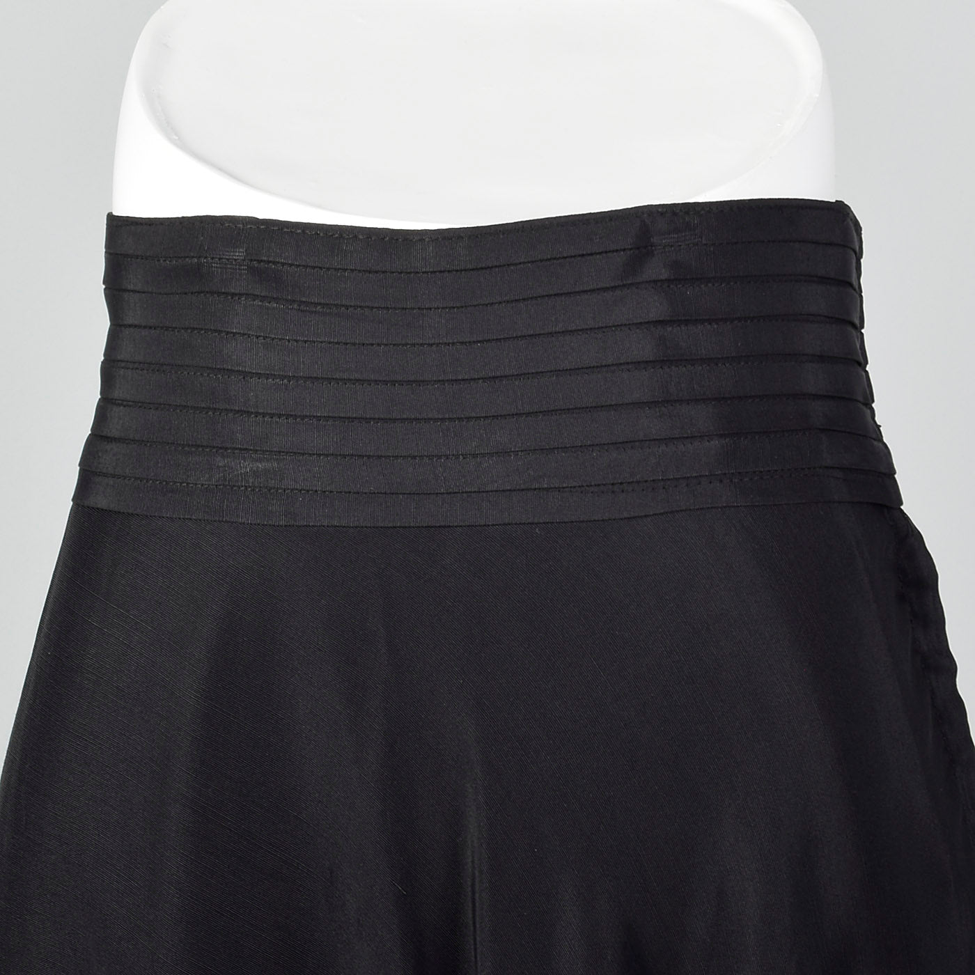 1950s Black Pleated Waistband Skirt
