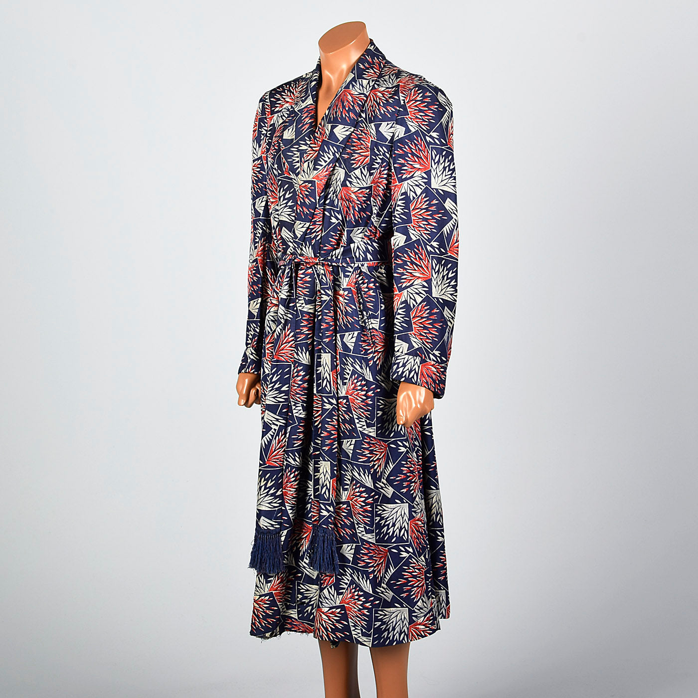 1940s Mens Sulka Silk Robe with Amazing Art Deco Print