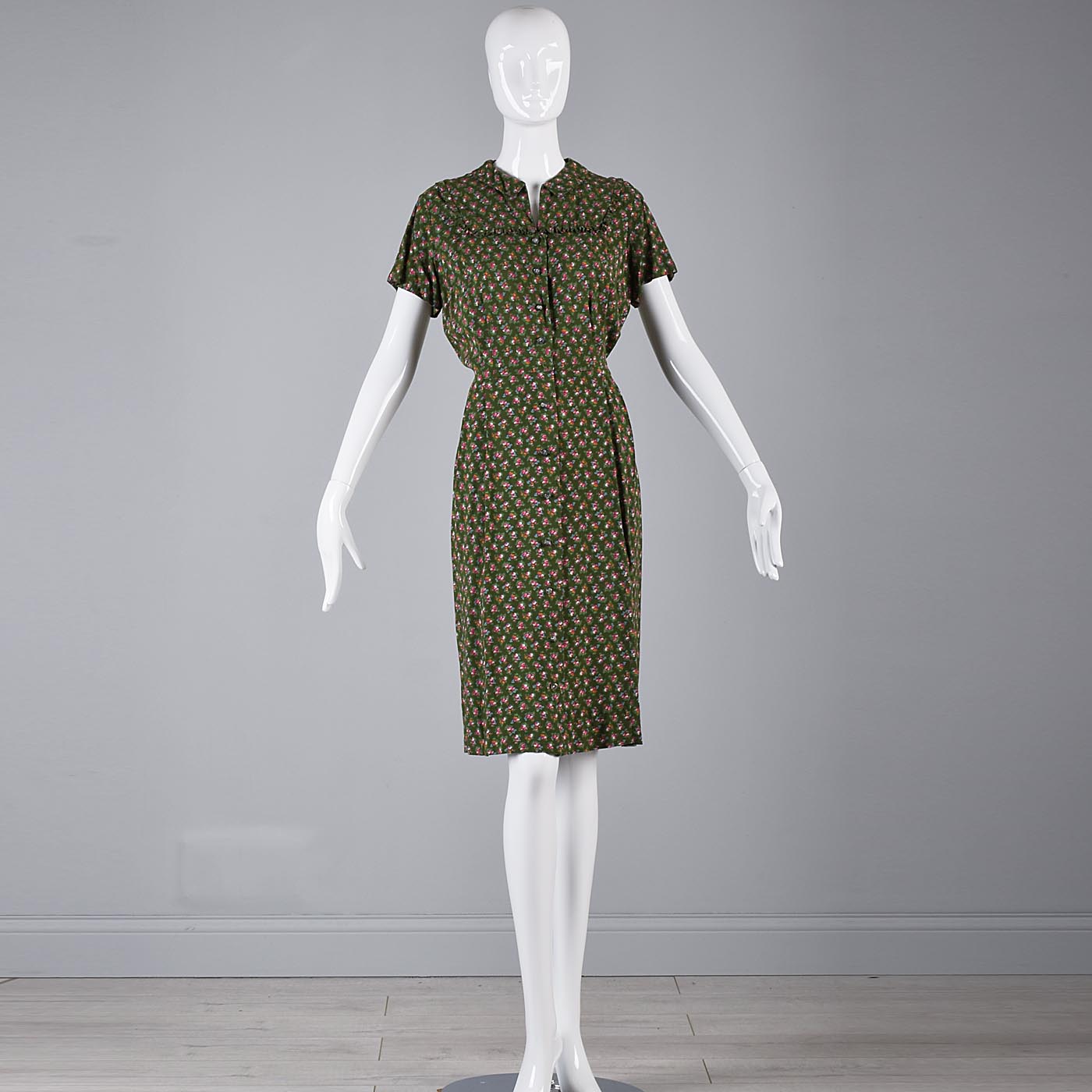 1940s Green Day Dress with Pink Floral Print