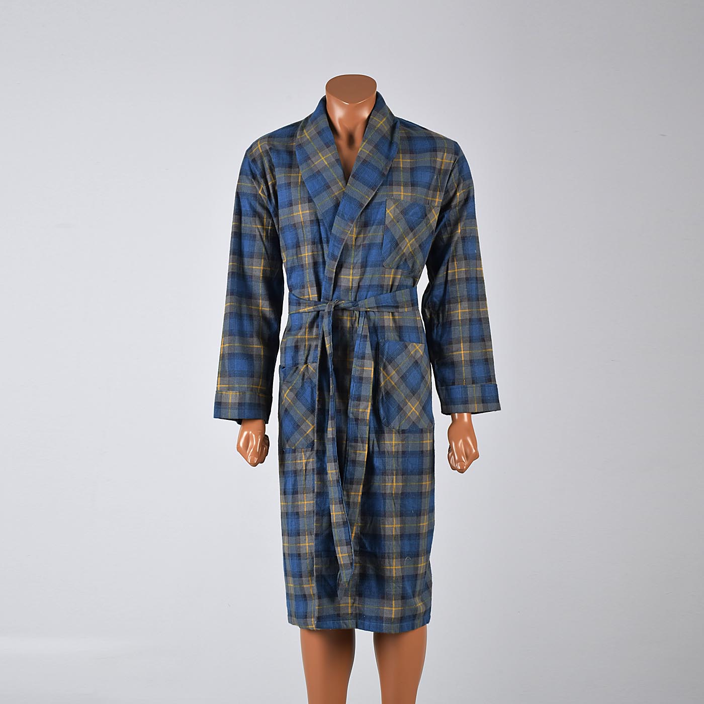 1960s Mens Deadstock Flannel Robe in Blue and Green Plaid