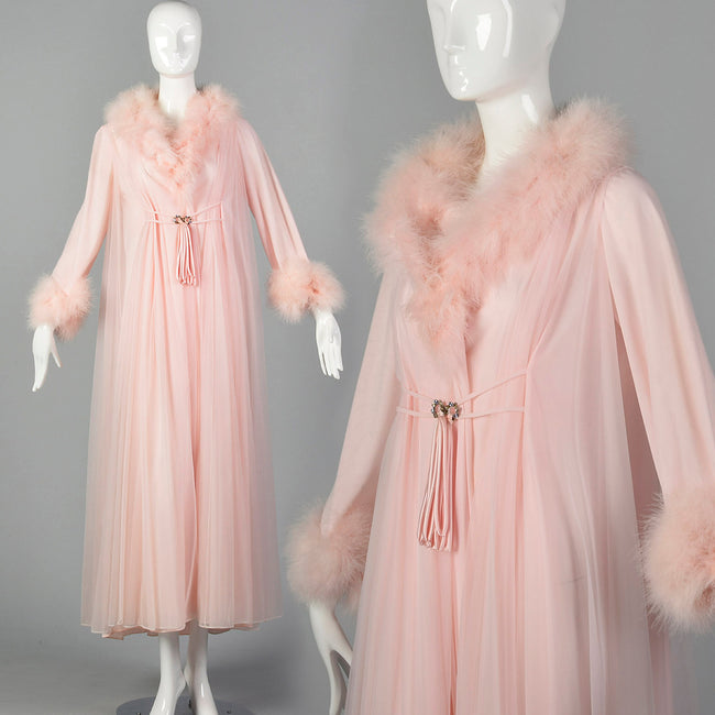 Claire Sandra by Lucie Ann Pink Neglige Robe with Feather Collar