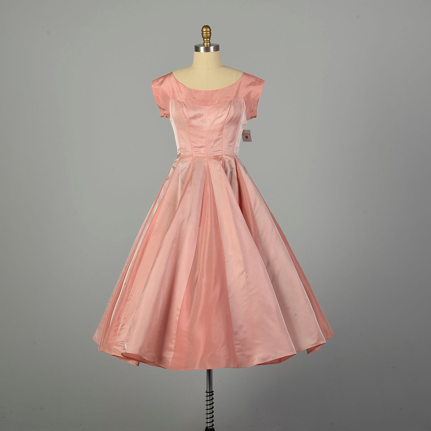 Medium 1950s Dress Pink Fit and Flare Circle Skirt Prom Evening Cockta Style & Salvage Medium 1950s Dress Pink Fit and Flare Circle Skirt Prom Evening Cockta Style & Salvage