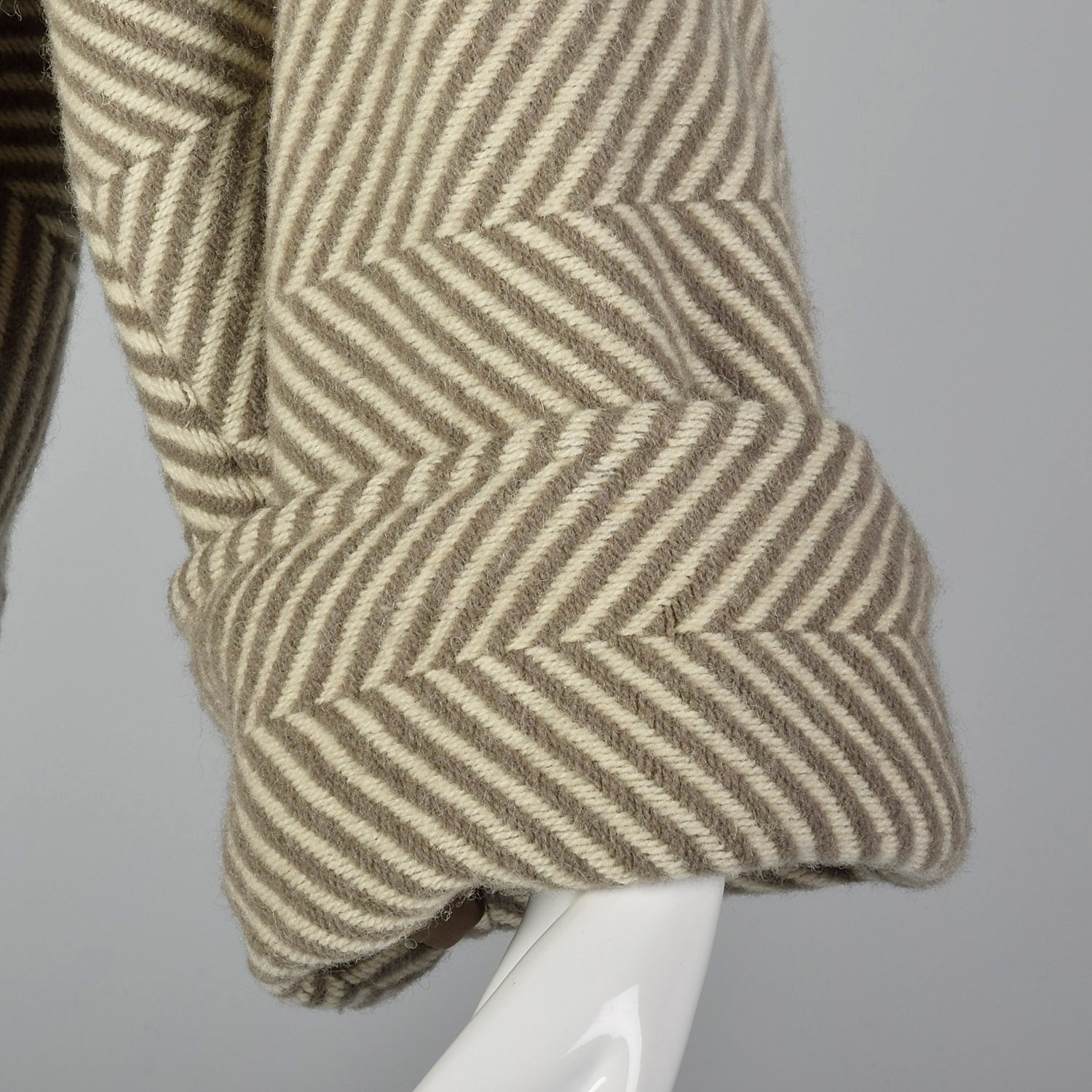 Large Mondi 1980s Batwing Coat