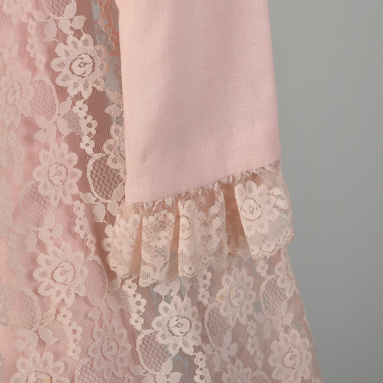 XXS 1970s Jumpsuit Two-Piece Pink Lace Vest Longsleeve