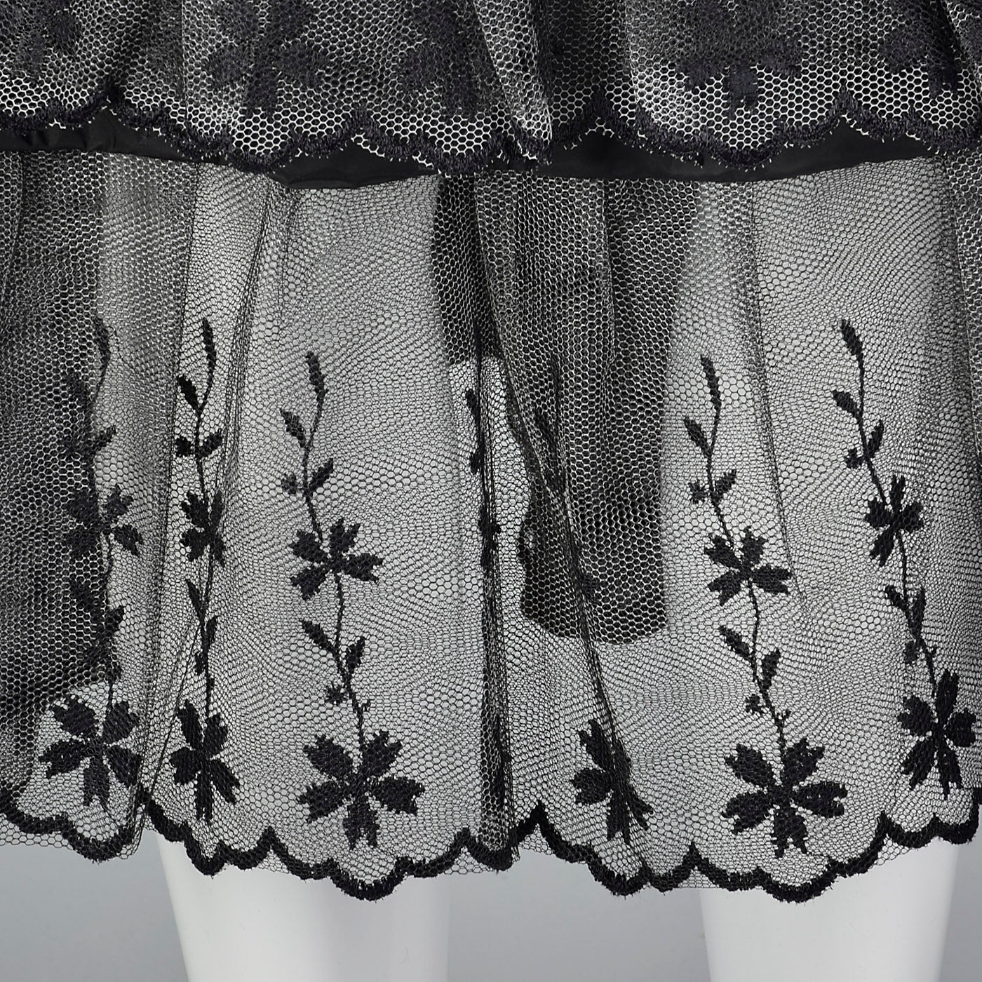 1950s Anne Fogarty Black Half Slip with Interior Lace Hem