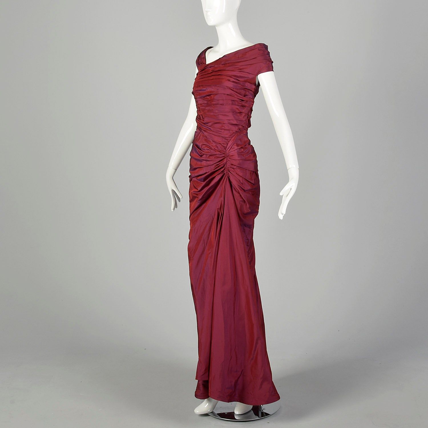 Medium 1990s Tadashi Burgundy Gown with Mermaid Hemline Ruched Bodice Style & Salvage Medium 1990s Tadashi Burgundy Gown with Mermaid Hemline Ruched Bodice Style & Salvage