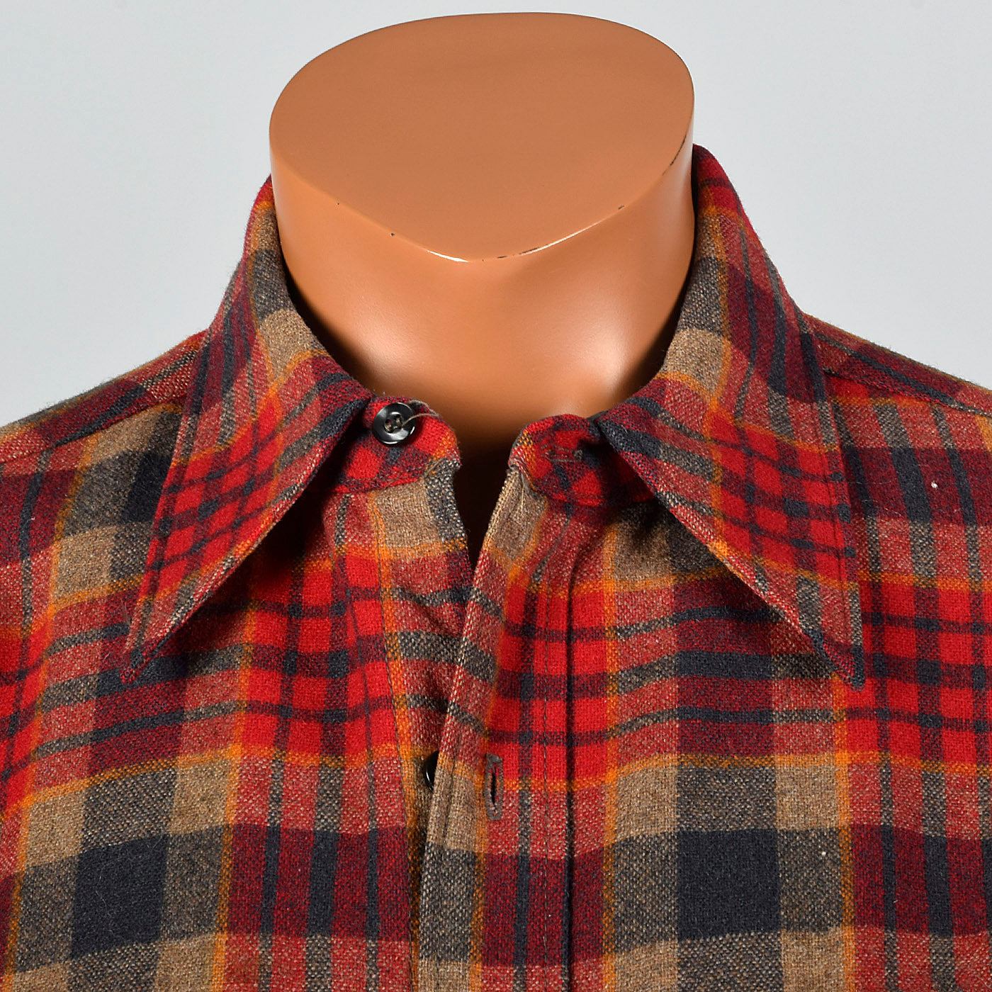 1970s Mens Pendleton Plaid Wool Shirt with Wing Collar
