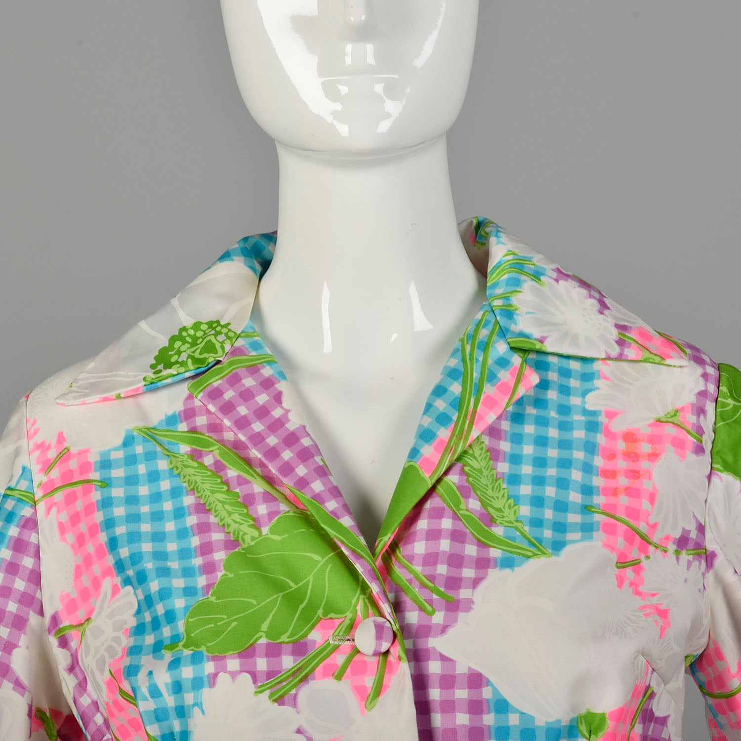 Large 1970s Colorful Maxi Dress White Floral Bright Belt Long Sleeve