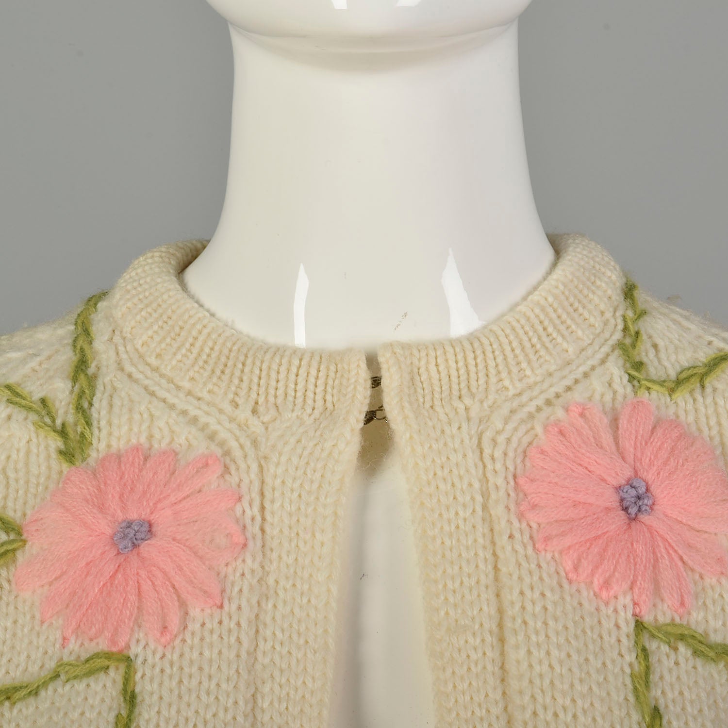 Small 1960s Embroidered Cardigan Sweater Colorful Flowers On Off-White Knit