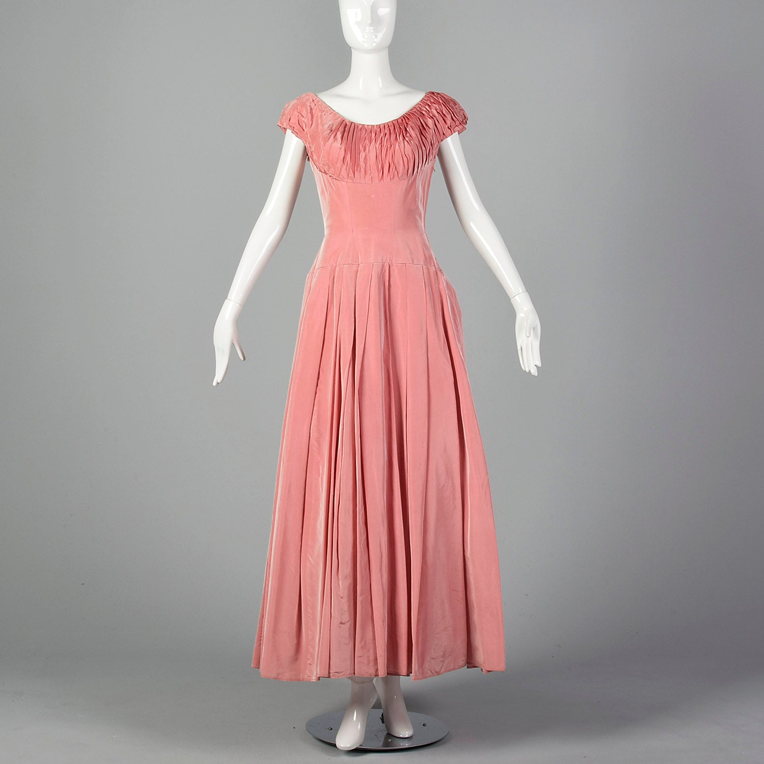 1940s Pink Taffeta Pleated Dress