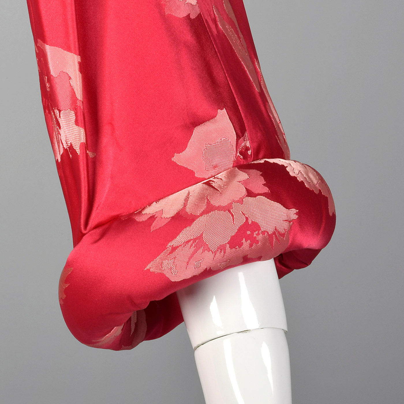 1960s Pink Silk Robe with Space Age Rolled Cuffs and Hem
