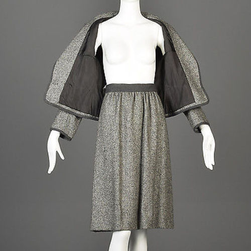 1990s  Louis Feraud Gray Tweed Skirt Suit