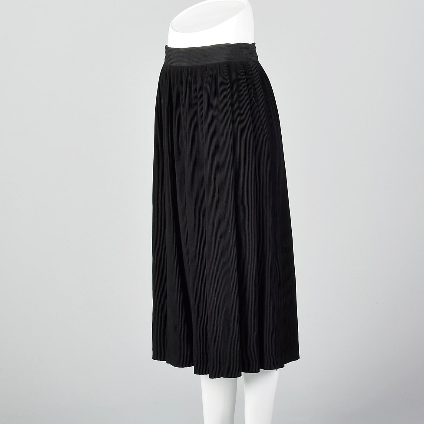 Pleated skirt 1950s hotsell