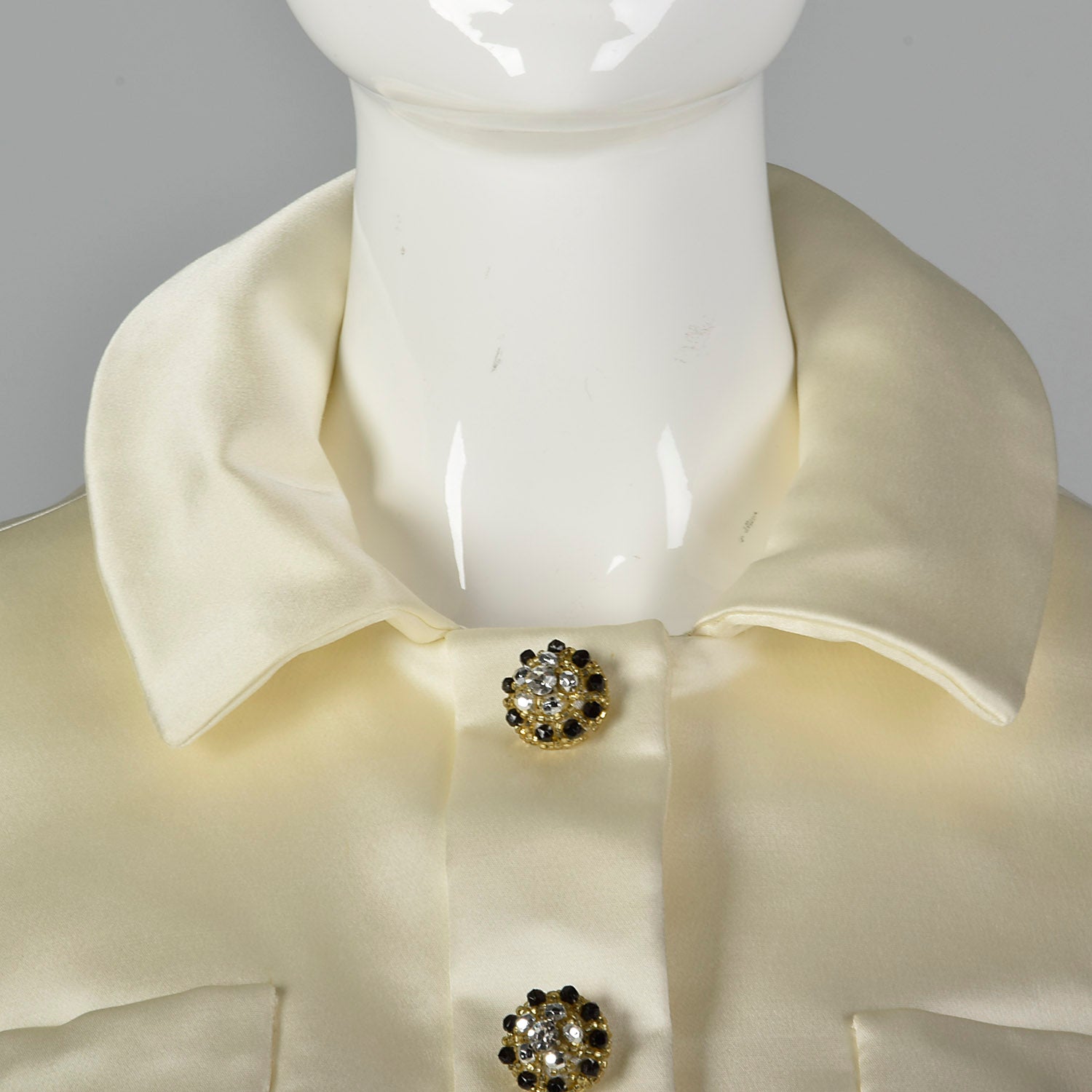 Small Ivory 1970s Cropped Jacket