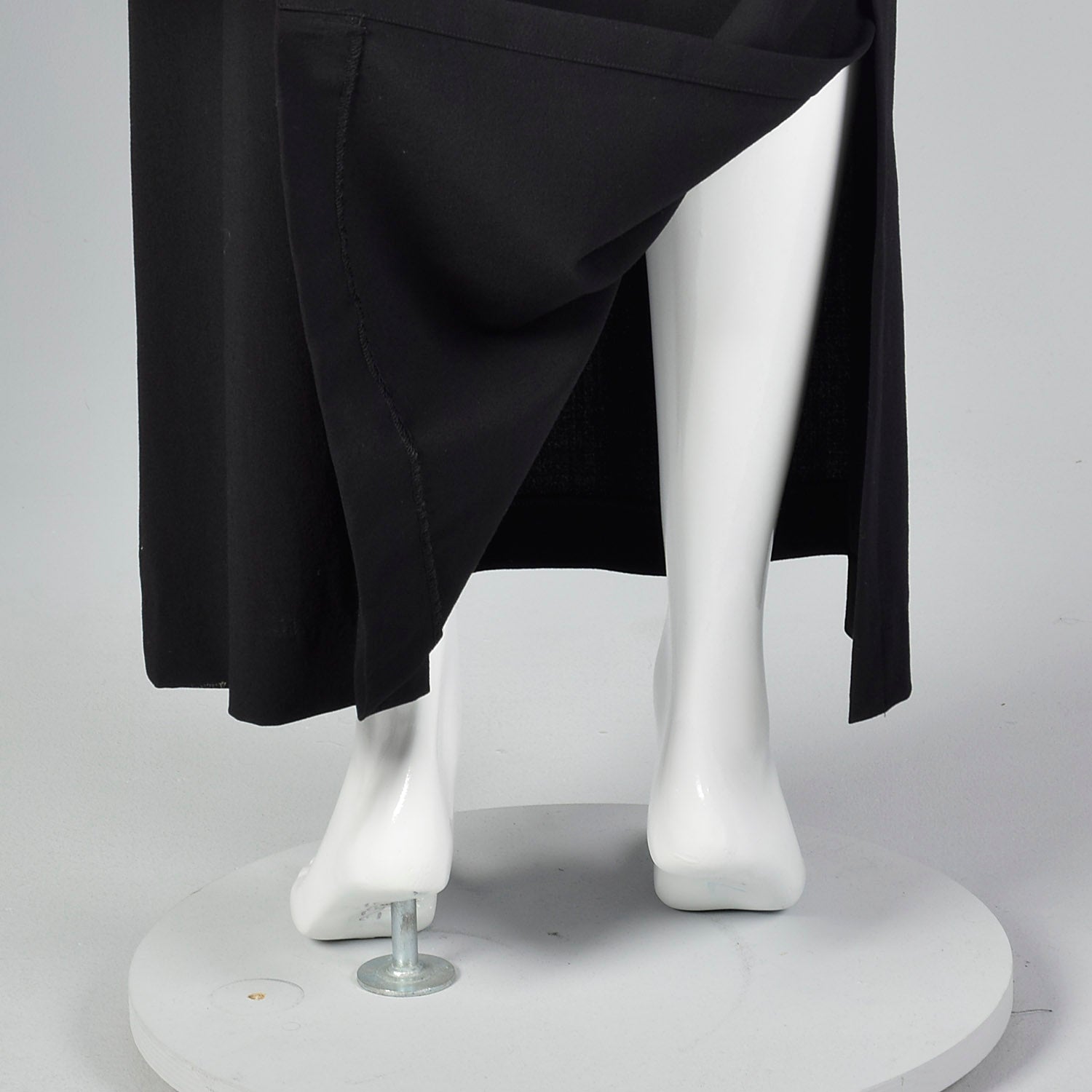 Medium Issey Miyake 1990s Black Skirt