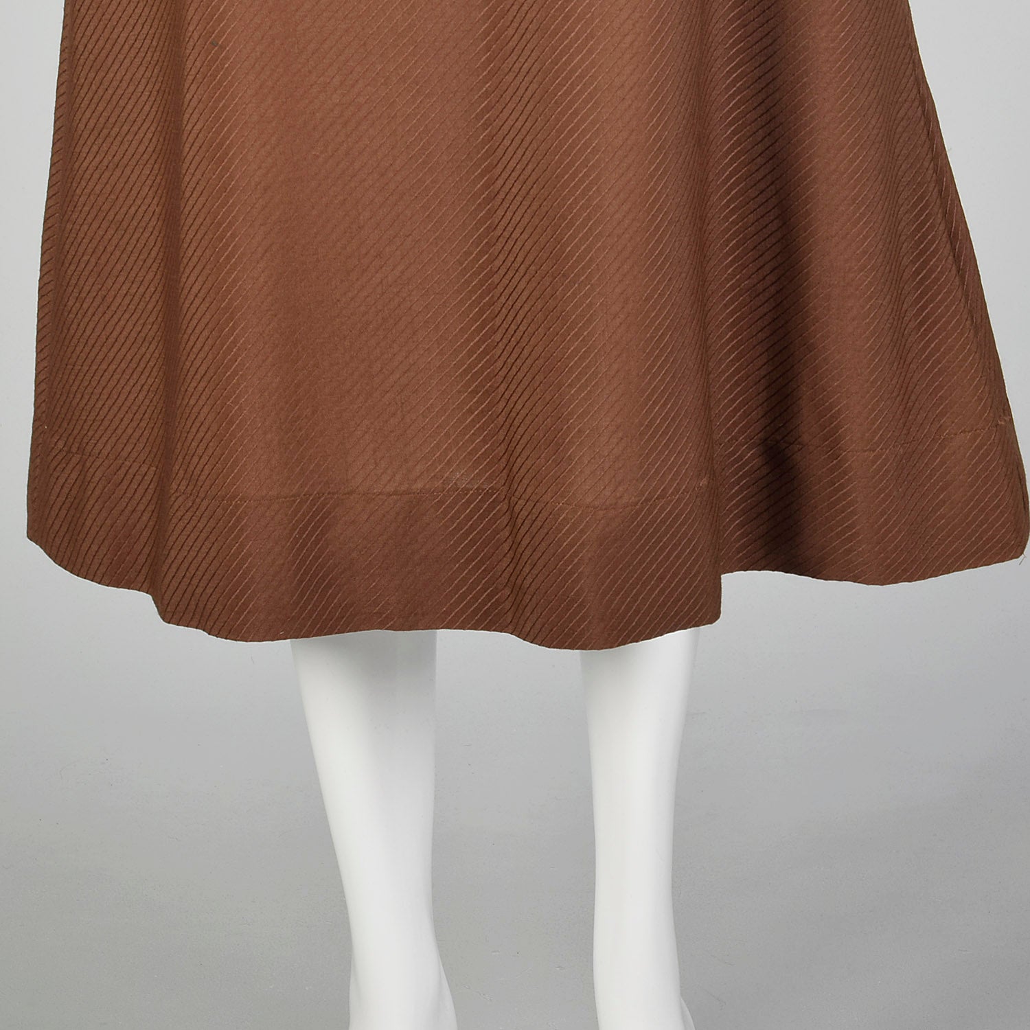 Medium 1910s Edwardian Brown Lightweight Skirt