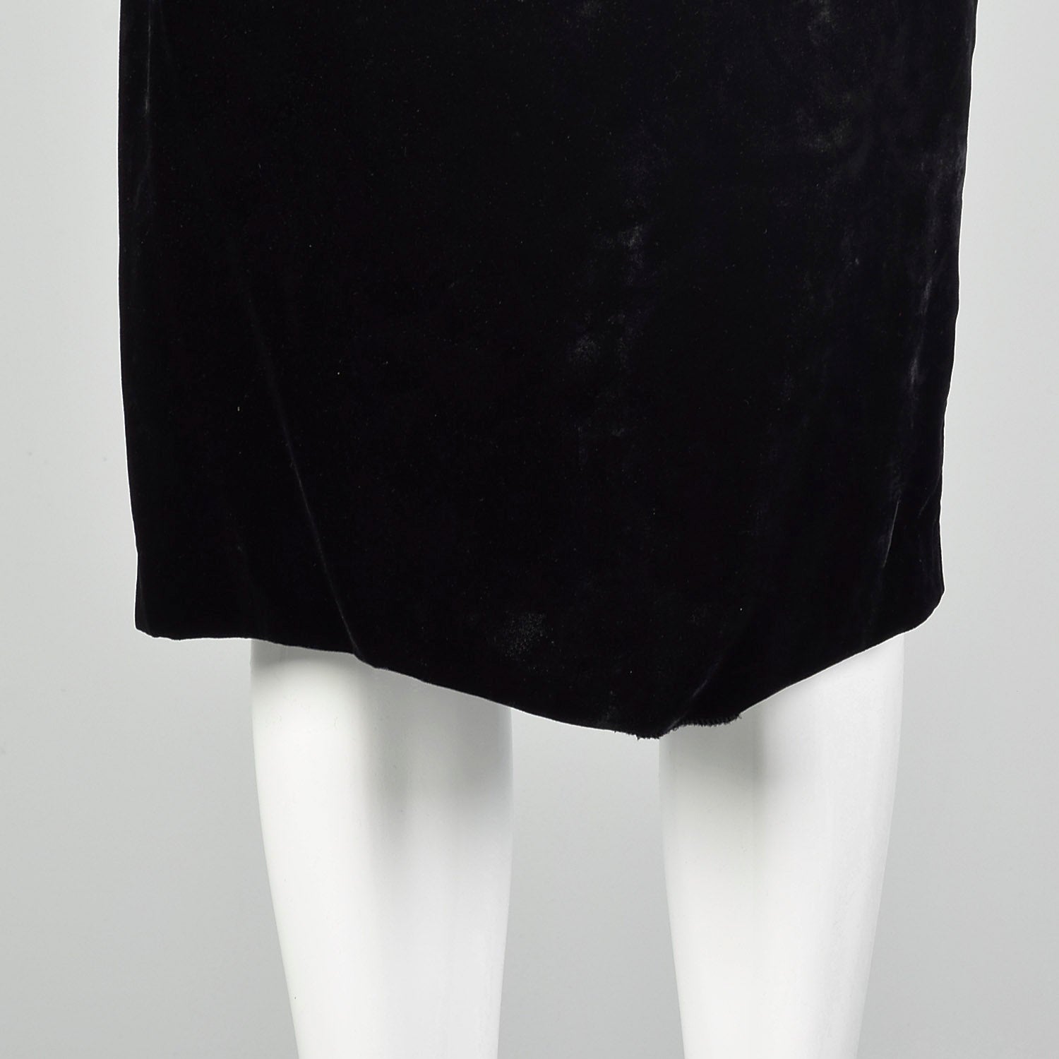 Large Gianfranco Ferre Black 1980s Velvet Pencil Skirt