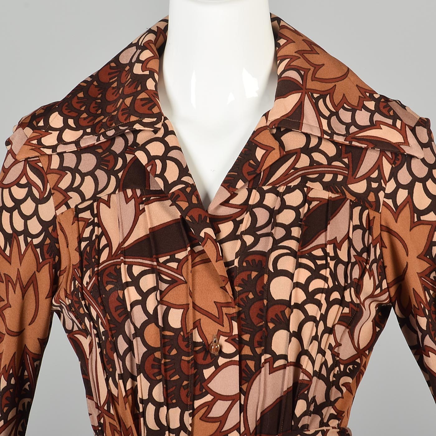 1970s La Mendola Bohemian Silk Jersey Dress in an Autumn Leaf Print