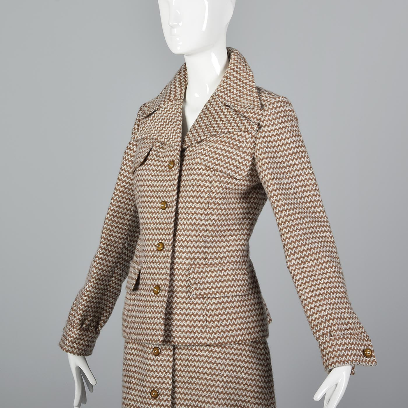 1970s Via Veneto Couture Boutique Tweed Skirt Suit