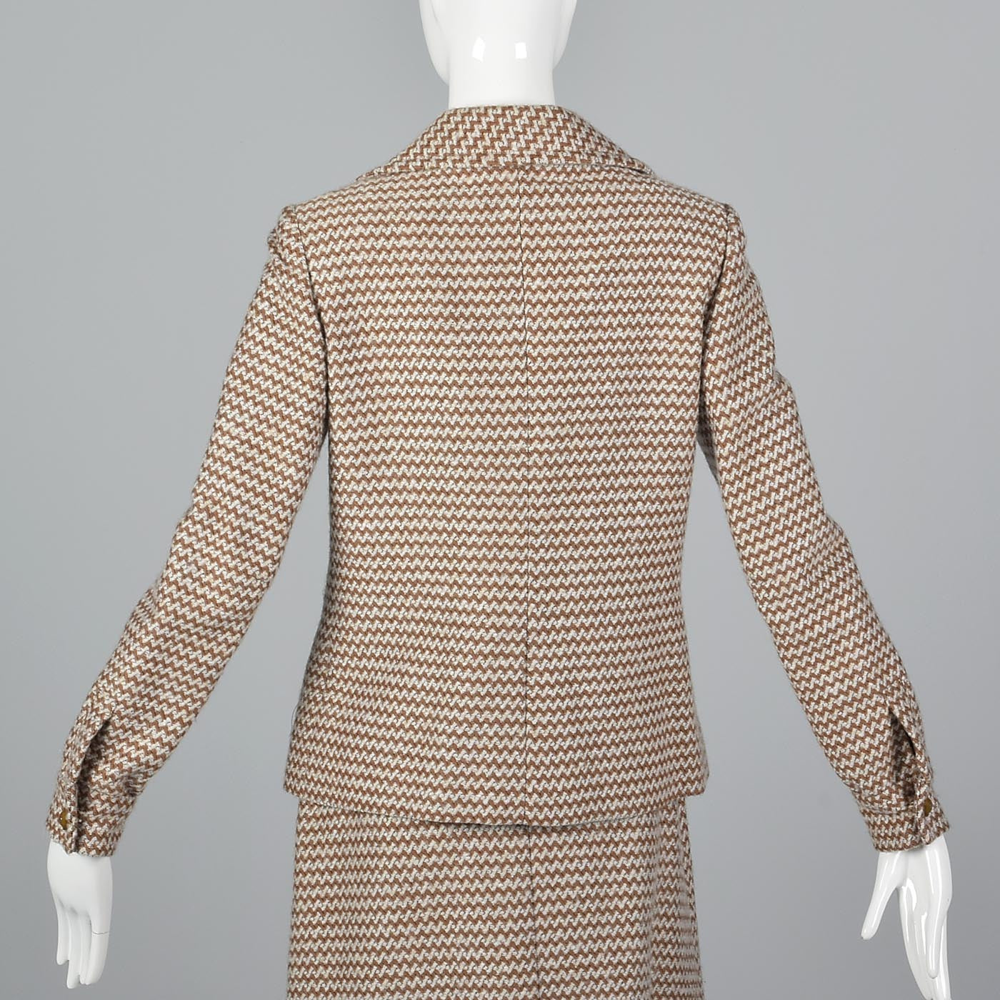 1970s Via Veneto Couture Boutique Tweed Skirt Suit