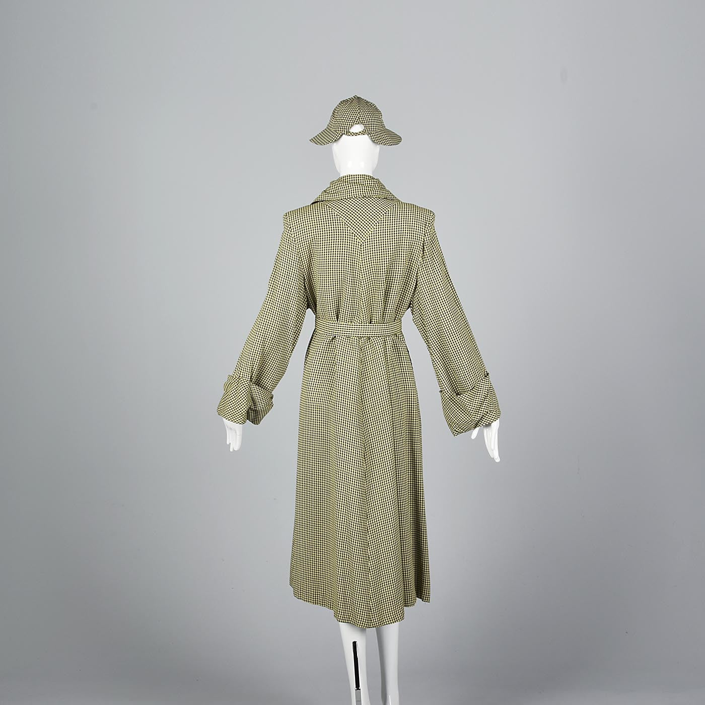 1940s Aquatogs Yellow Check Raincoat with Matching Rain Hat