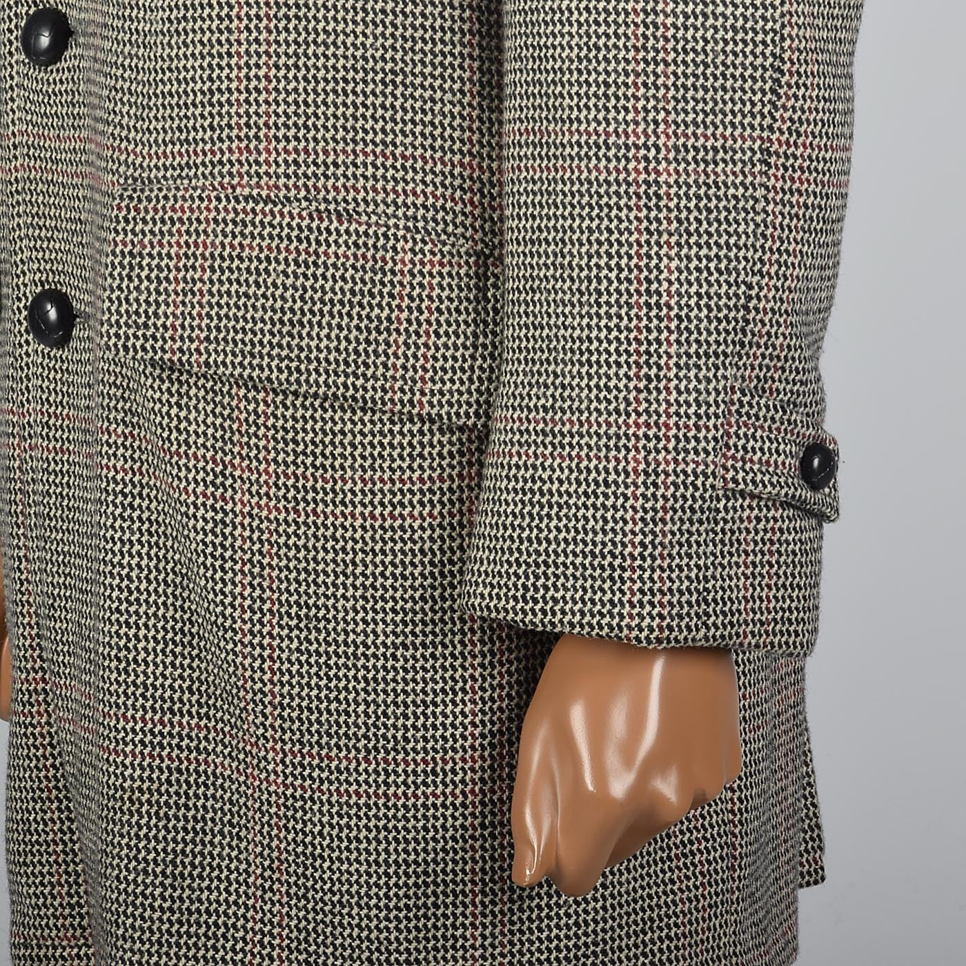 1970s Mens Tweed Coat in Windowpane Plaid