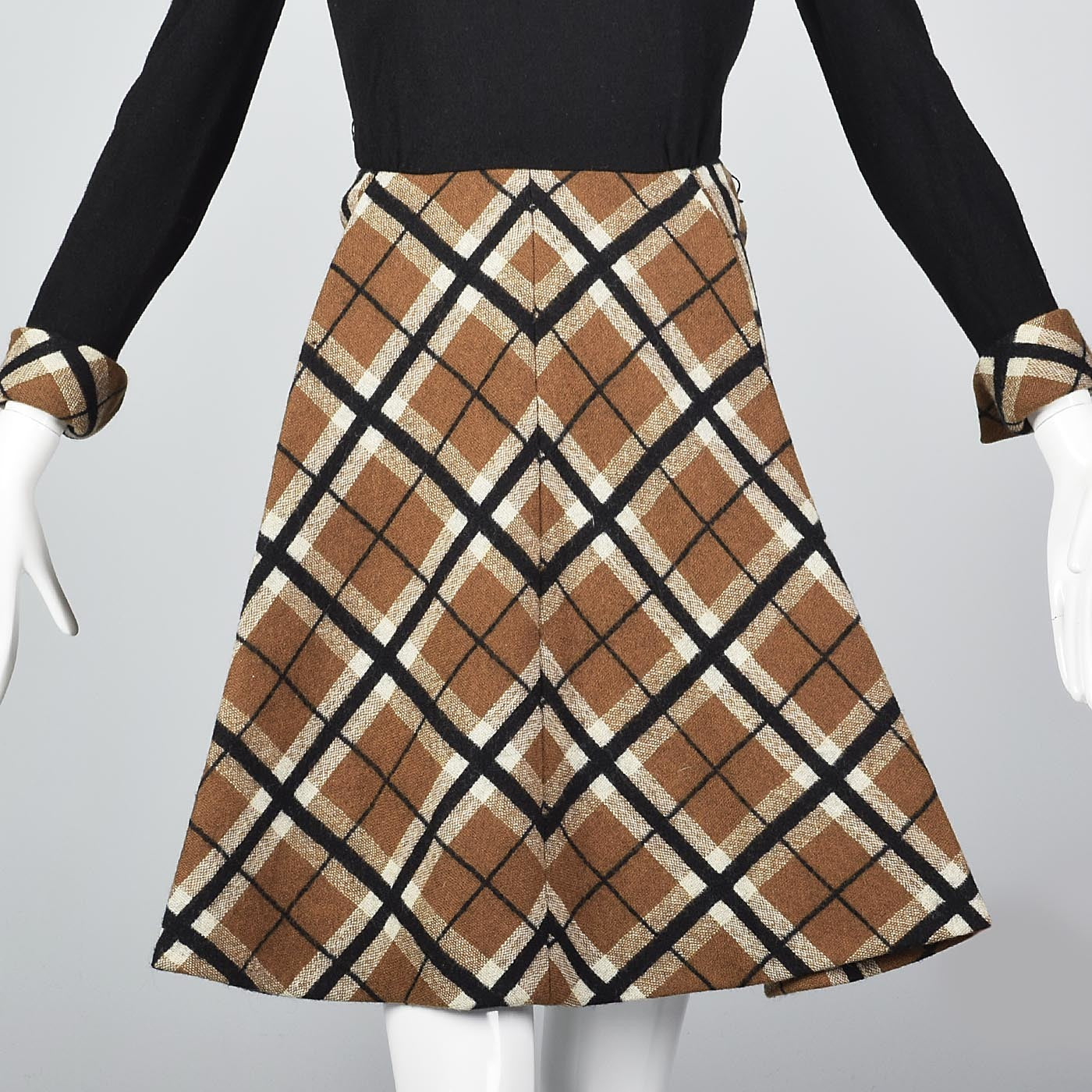 1960s Saks Fifth Avenue Mod Wool Dress