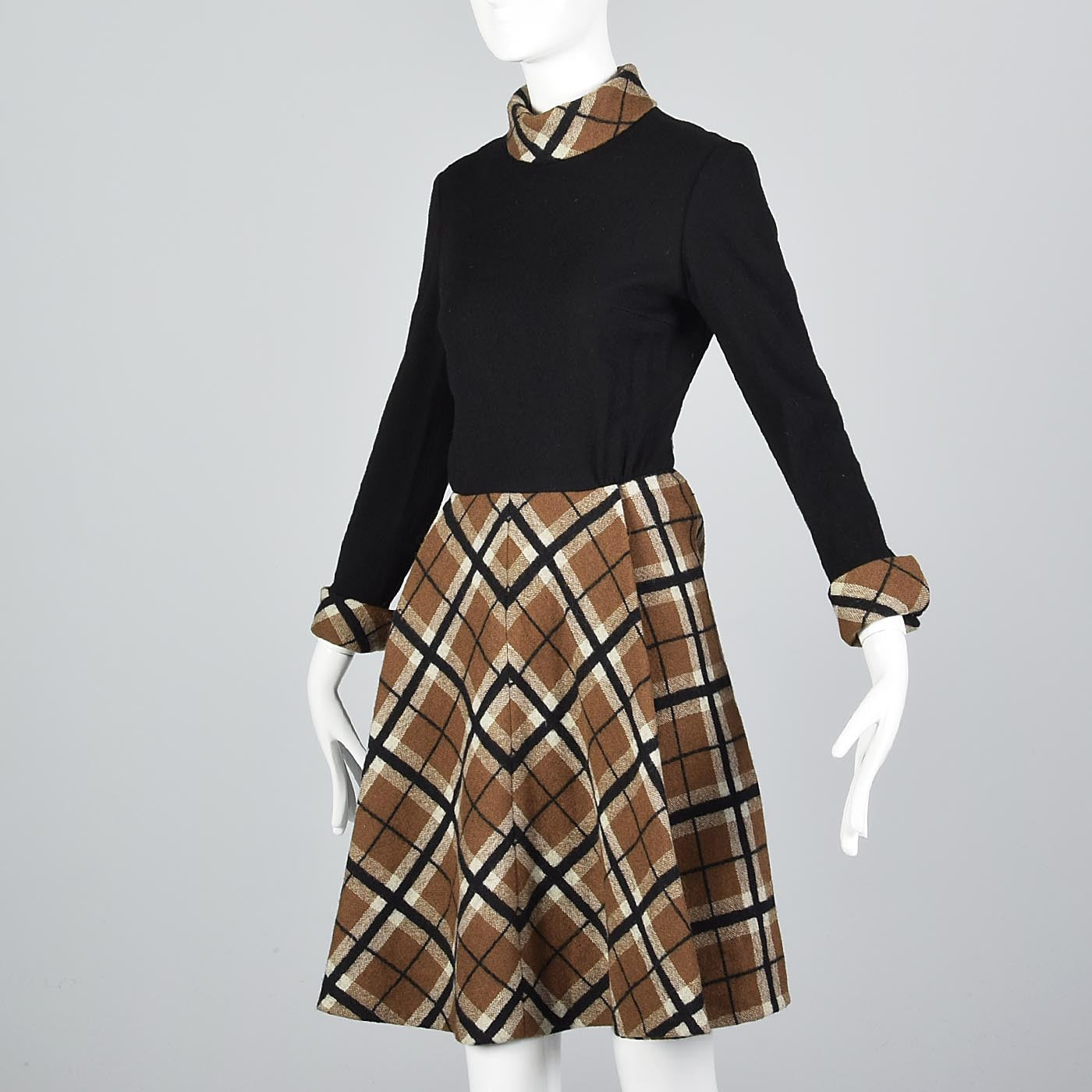 1960s Saks Fifth Avenue Mod Wool Dress