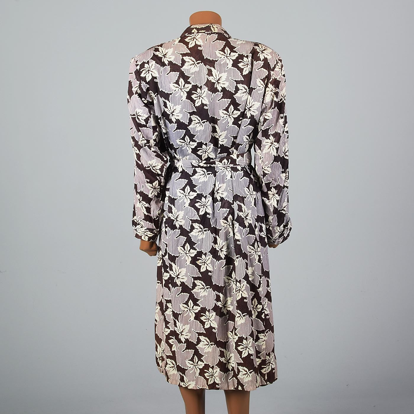 1940s Mens Robe with Leaf Print