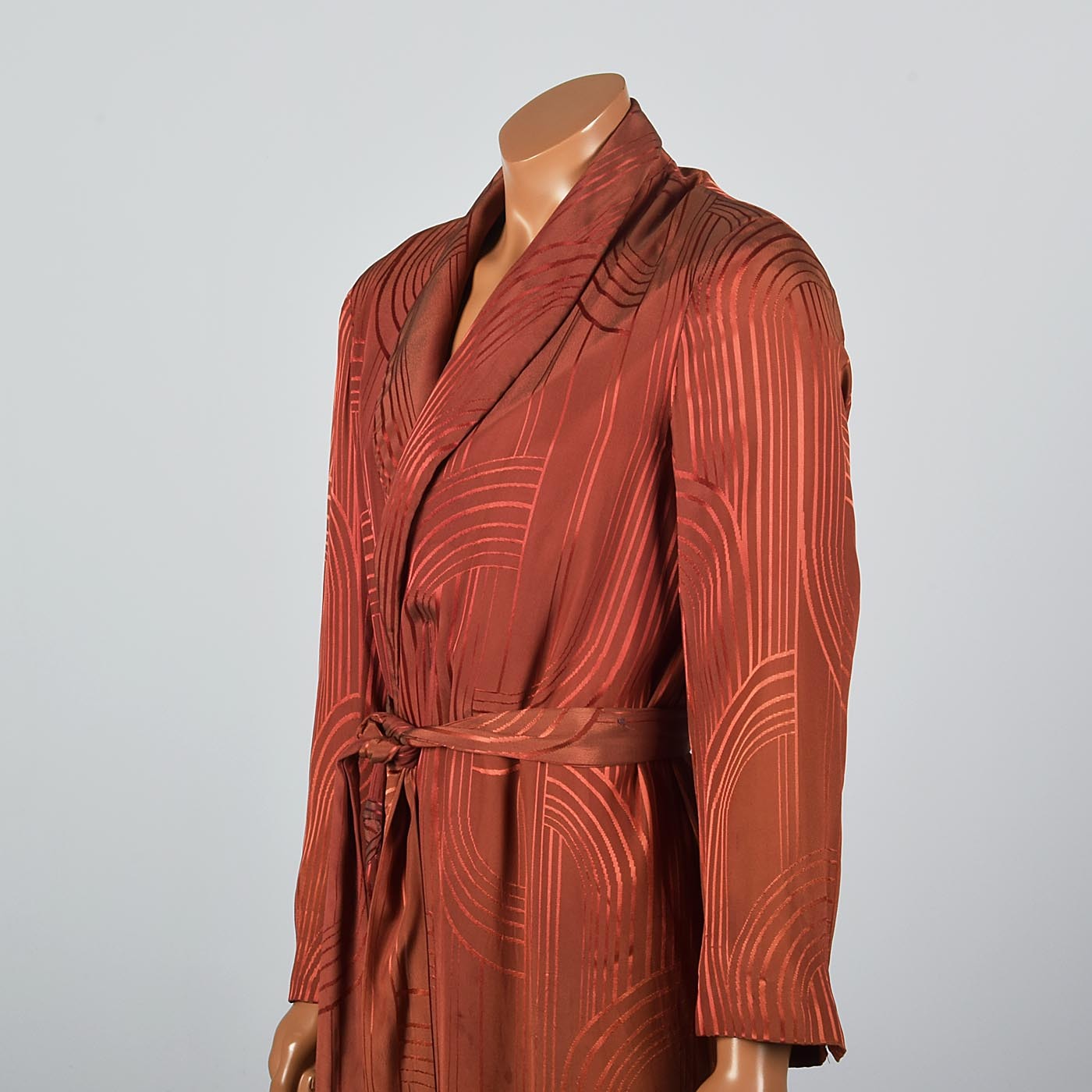 1930s Men's Art Deco Robe
