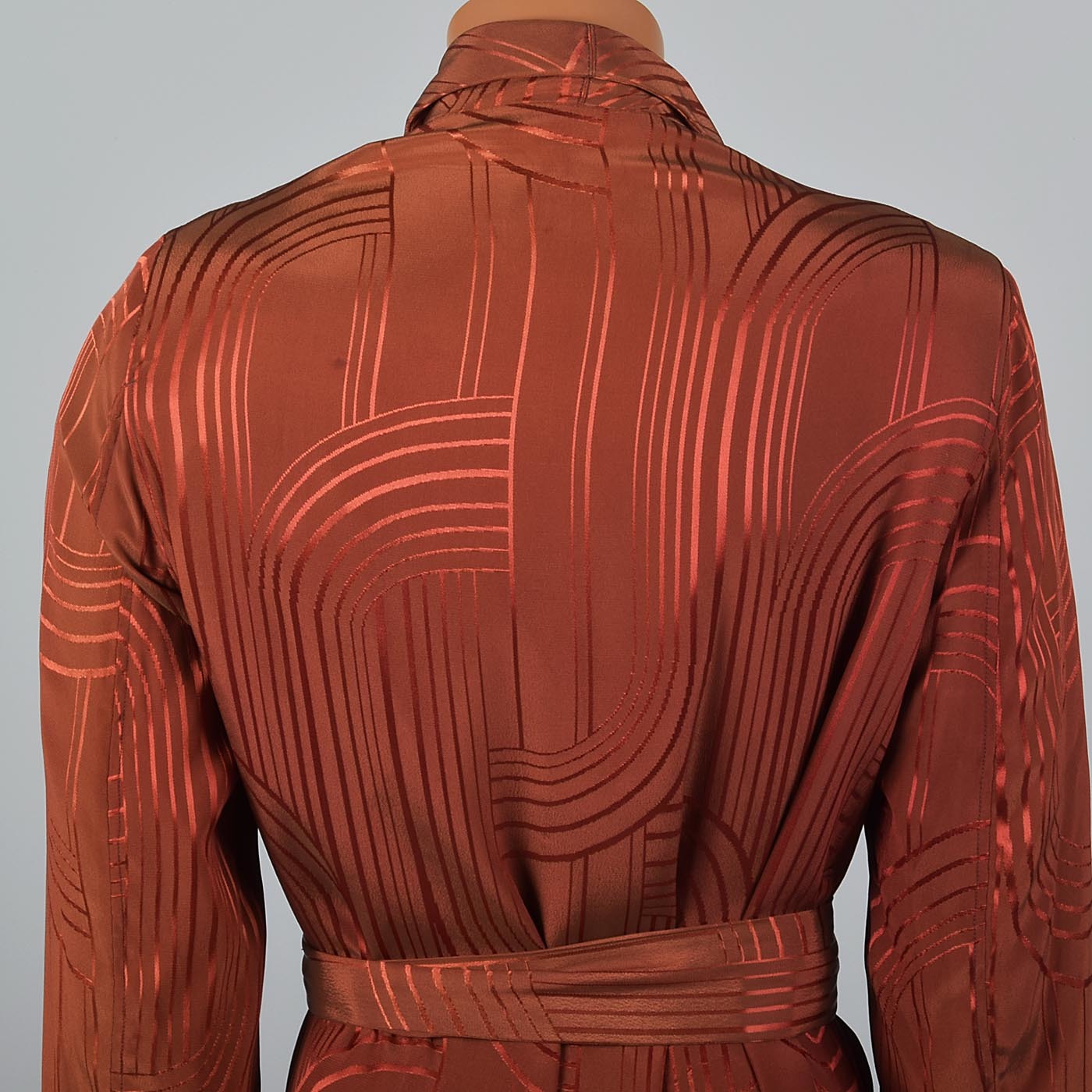 1930s Men's Art Deco Robe