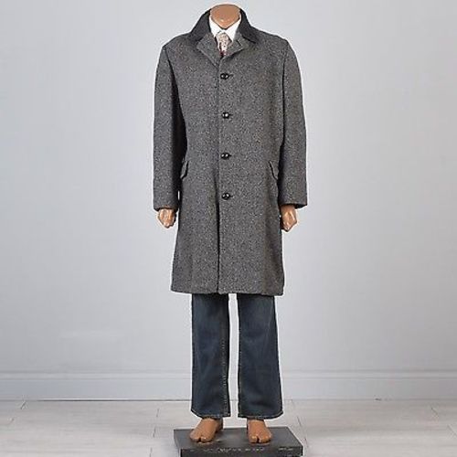1960s Men's Charcoal Gray Tweed Overcoat Lined in Red Plaid