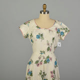 Large 1950s Blue Rose Bouquet Summer Day Dress  Cap Sleeve Novelty Print