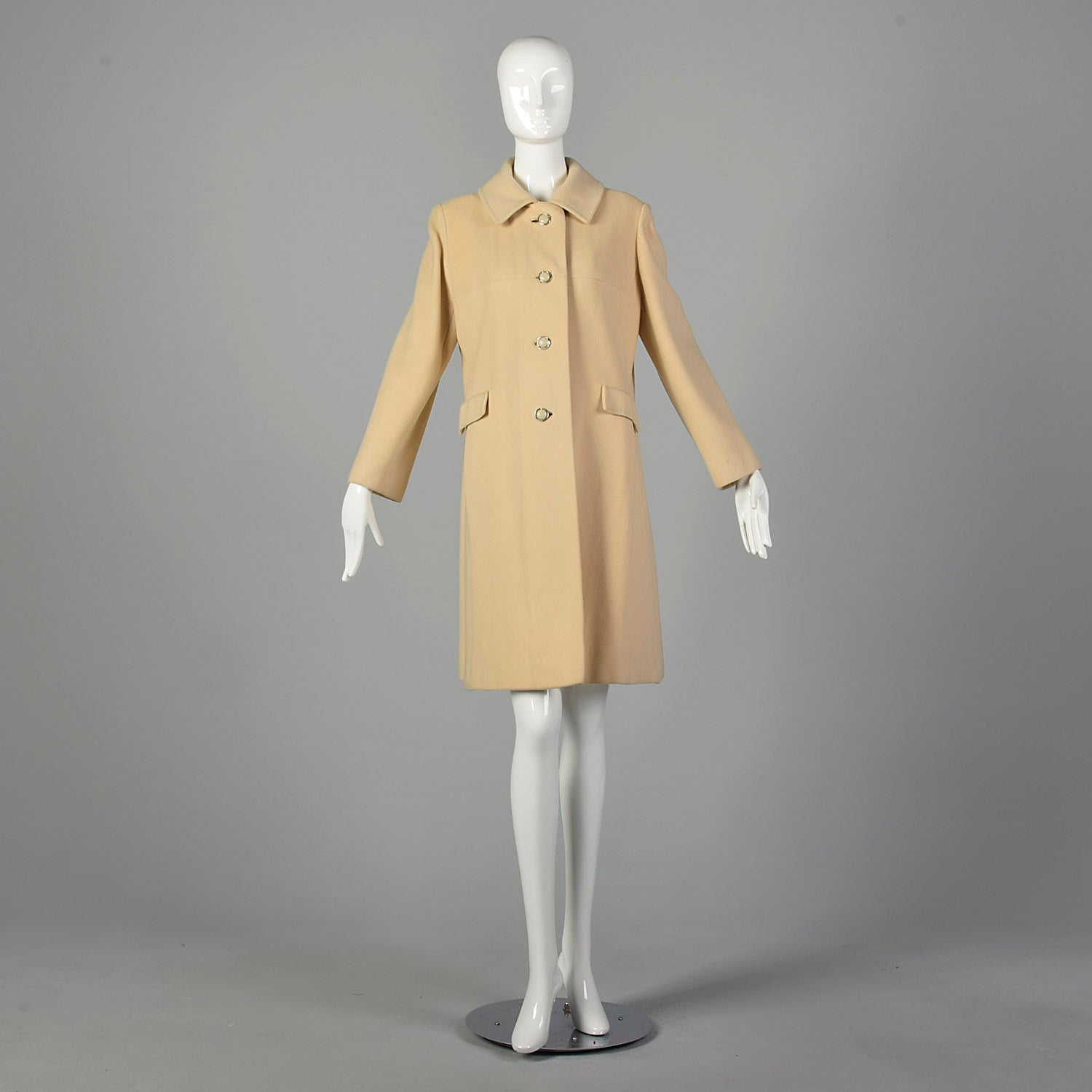Large 1960s Cream Cashmere Coat
