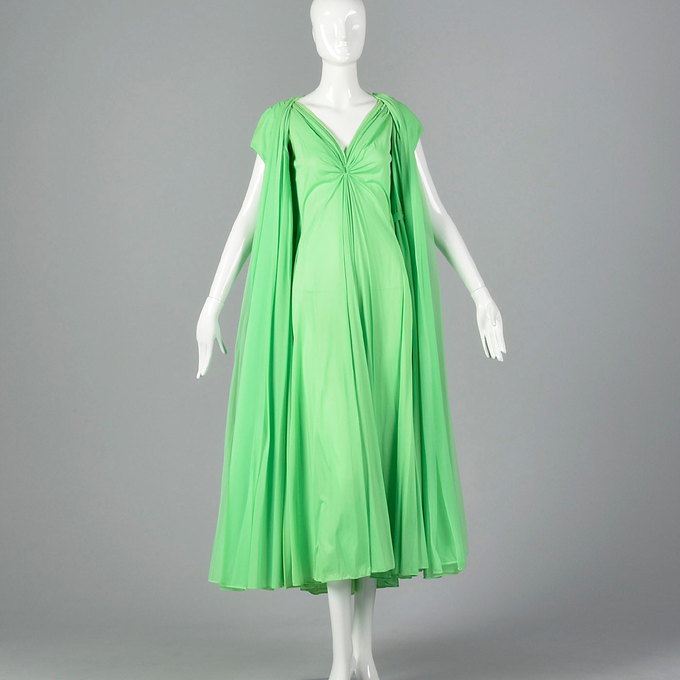1960s Claire Sandra Lucie Ann Green Night Gown and Peignoir Set
