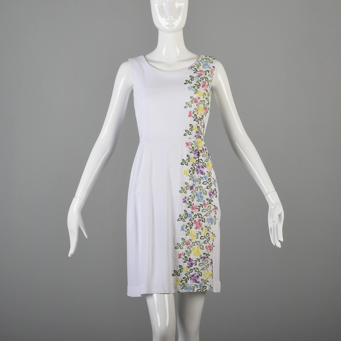 1950s White Day Dress with Floral Embroidery