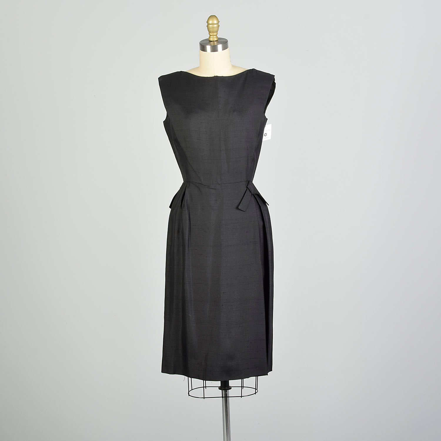XS 1950s Sleeveless Black Silk LBD Cocktail Dress