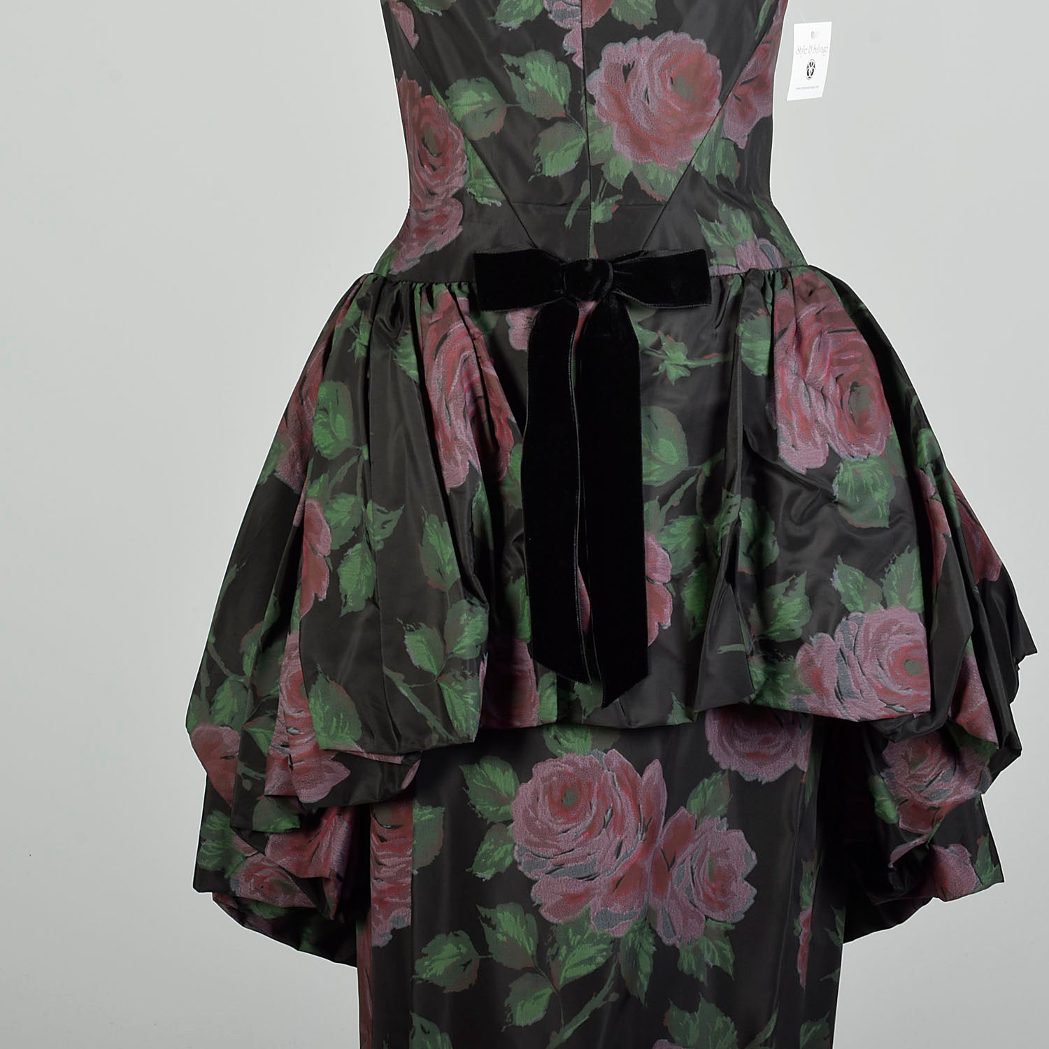 Small 1950s Novelty Rose Print Peplum Cocktail Dress Bubble Hem Prom Dress